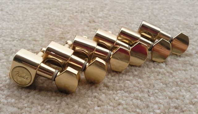 New Set Of 6R INLINE Guitar Tuners,Fit Fender,6 inline,Gold #008 